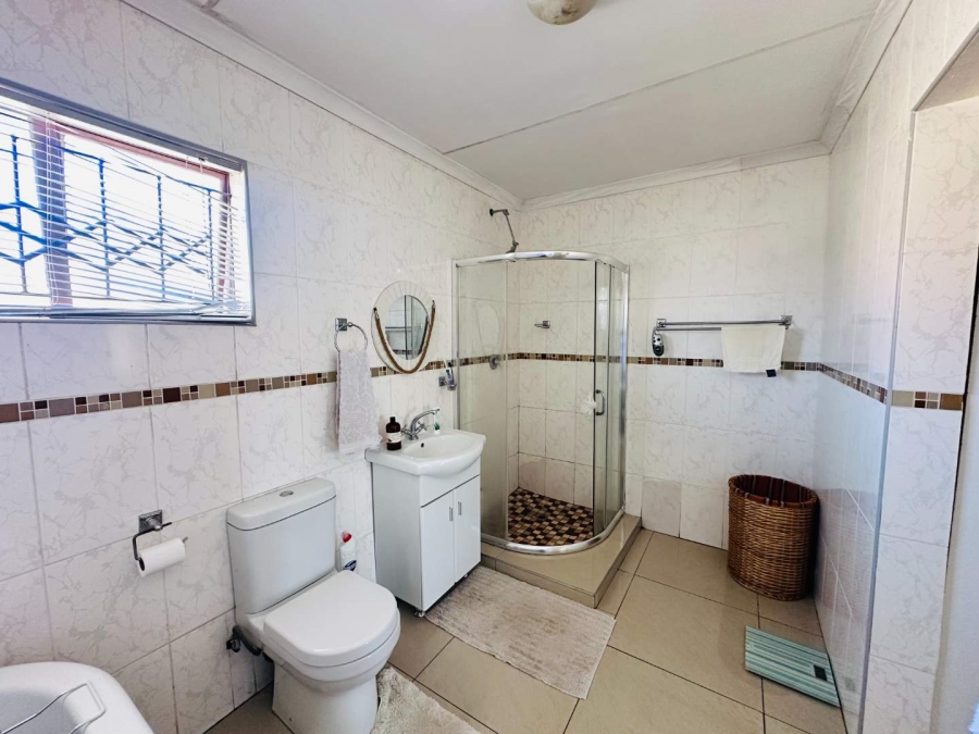 3 Bedroom Property for Sale in Mahlasedi Park Limpopo