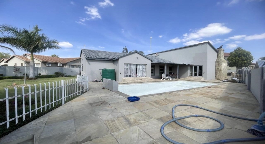 4 Bedroom Property for Sale in Bendor Limpopo