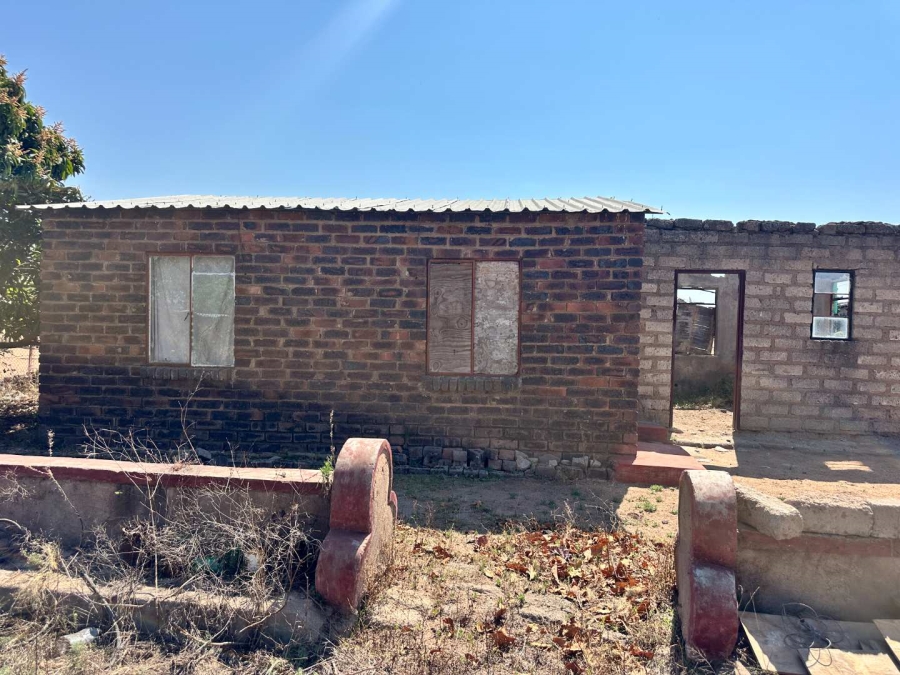 1 Bedroom Property for Sale in Mmotong Limpopo