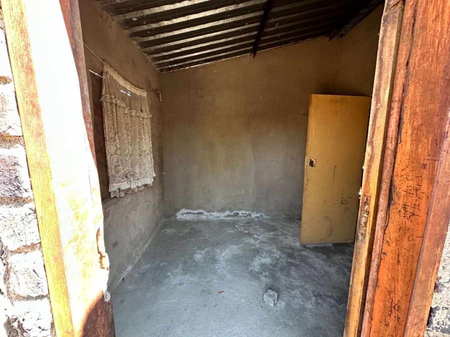 1 Bedroom Property for Sale in Mmotong Limpopo