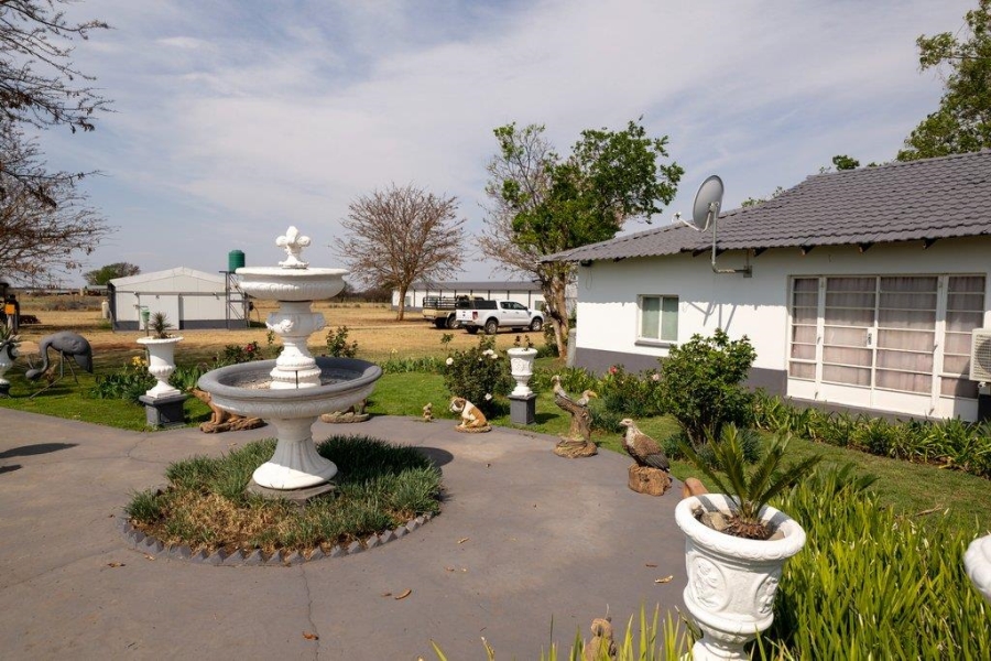 4 Bedroom Property for Sale in Radium Limpopo