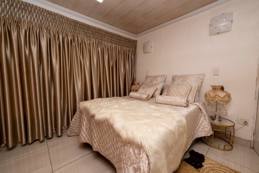 4 Bedroom Property for Sale in Radium Limpopo