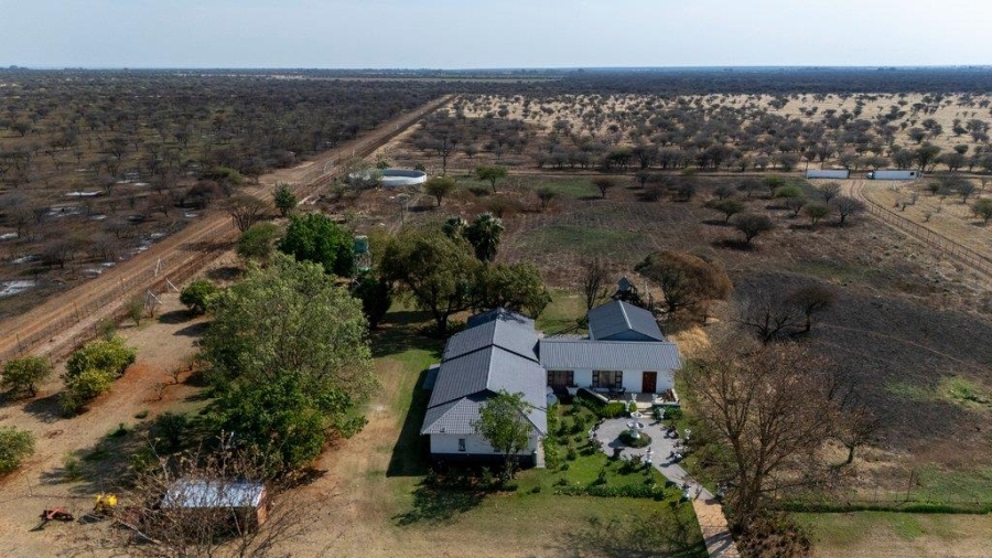 4 Bedroom Property for Sale in Radium Limpopo