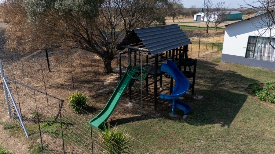 4 Bedroom Property for Sale in Radium Limpopo