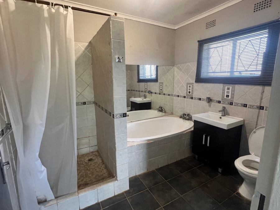 To Let 4 Bedroom Property for Rent in Ohrigstad Limpopo