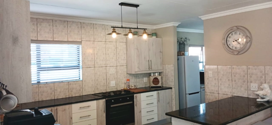 3 Bedroom Property for Sale in Waterberry Country Estate Limpopo