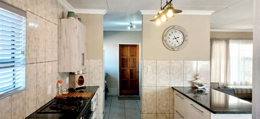 3 Bedroom Property for Sale in Waterberry Country Estate Limpopo