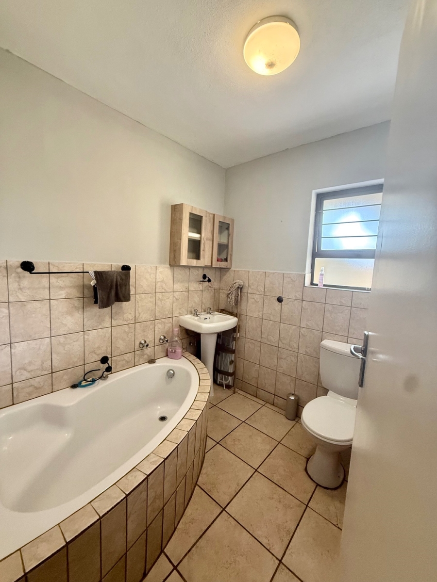 2 Bedroom Property for Sale in Penina Park Ext 1 Limpopo