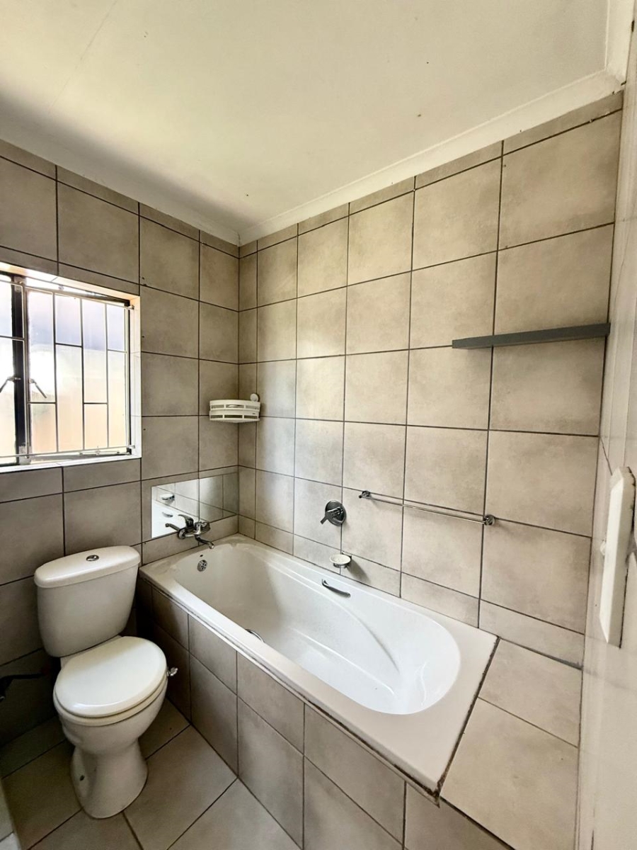 To Let 3 Bedroom Property for Rent in Bendor Limpopo