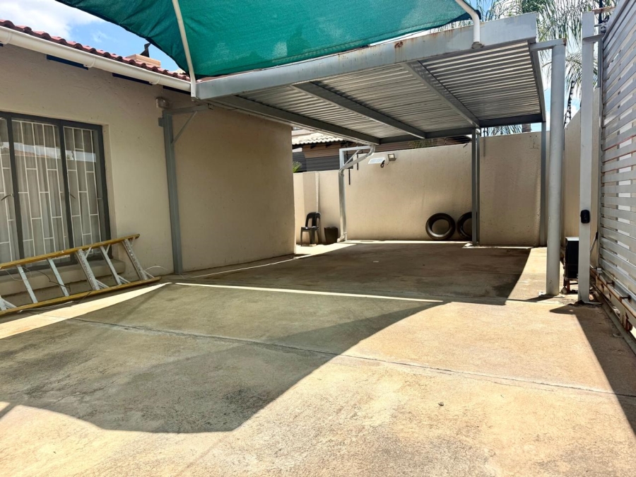 To Let 3 Bedroom Property for Rent in Bendor Limpopo
