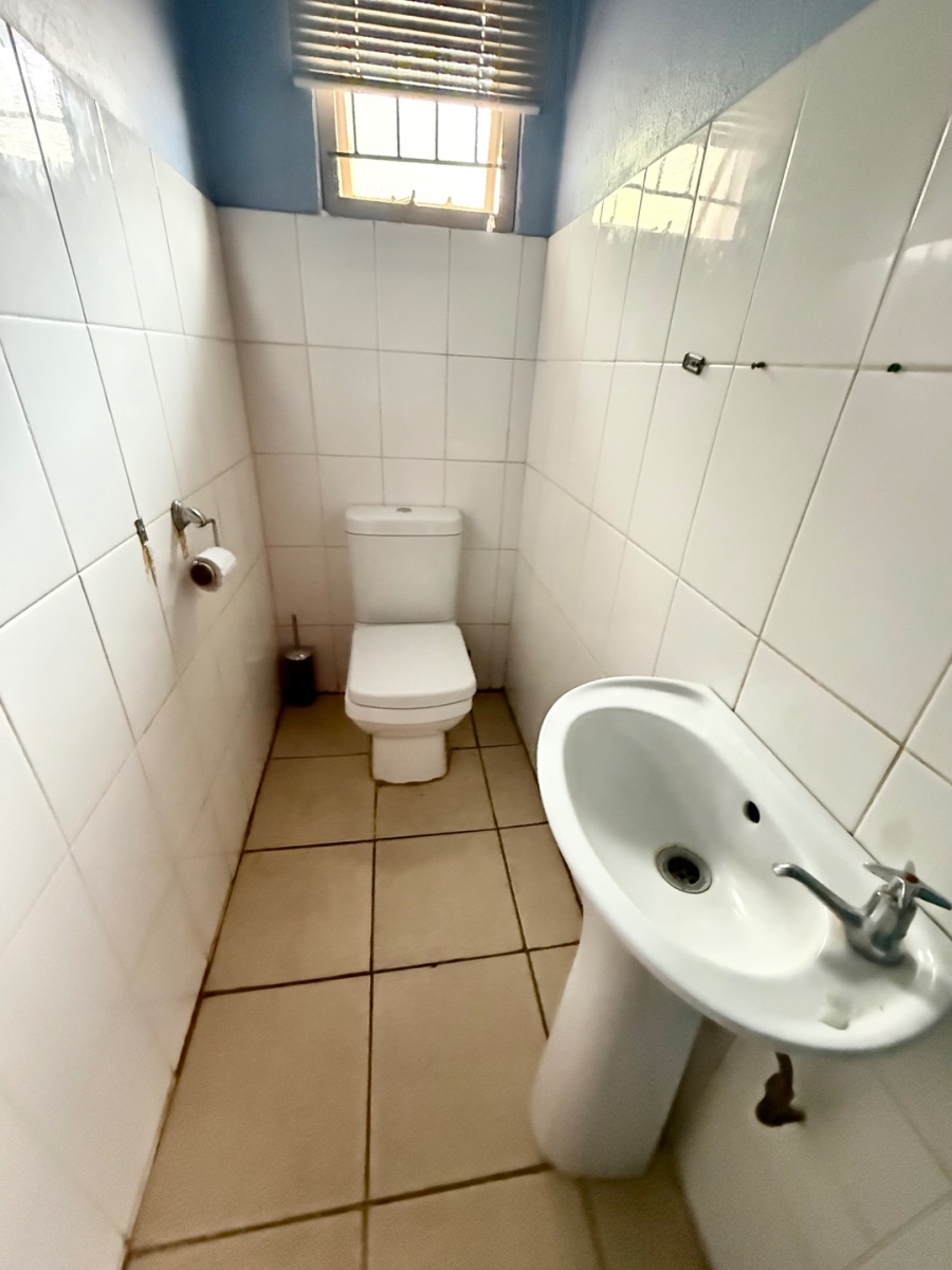 To Let 3 Bedroom Property for Rent in Flora Park Limpopo