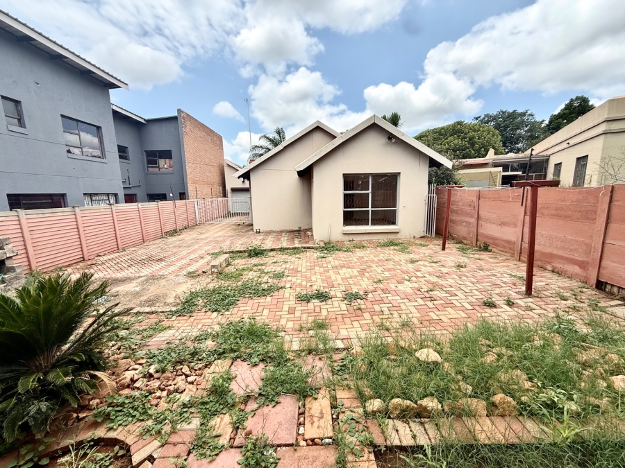 To Let 3 Bedroom Property for Rent in Flora Park Limpopo