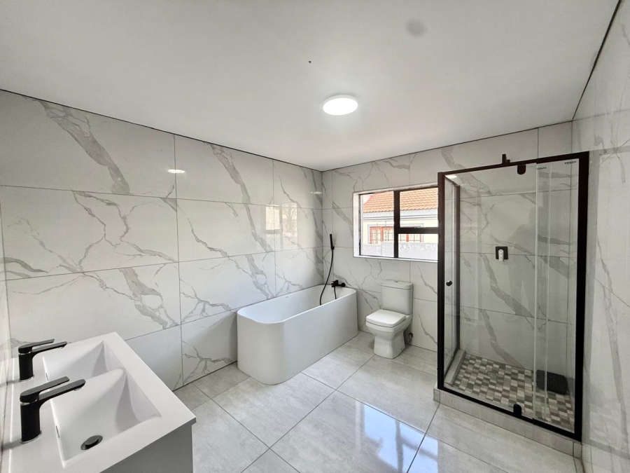 4 Bedroom Property for Sale in Serala View Limpopo