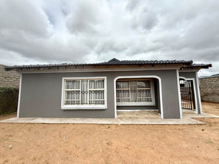 To Let 3 Bedroom Property for Rent in Madiba Park Limpopo