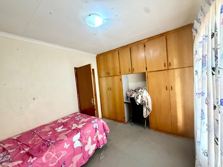 To Let 4 Bedroom Property for Rent in Flora Park Limpopo