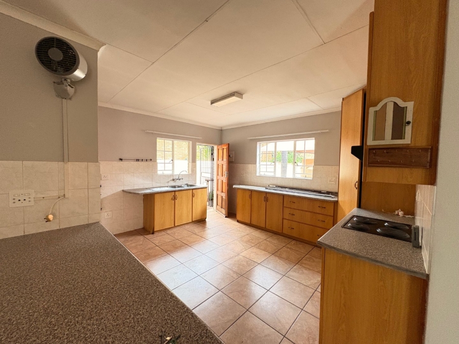 To Let 3 Bedroom Property for Rent in Bendor Limpopo