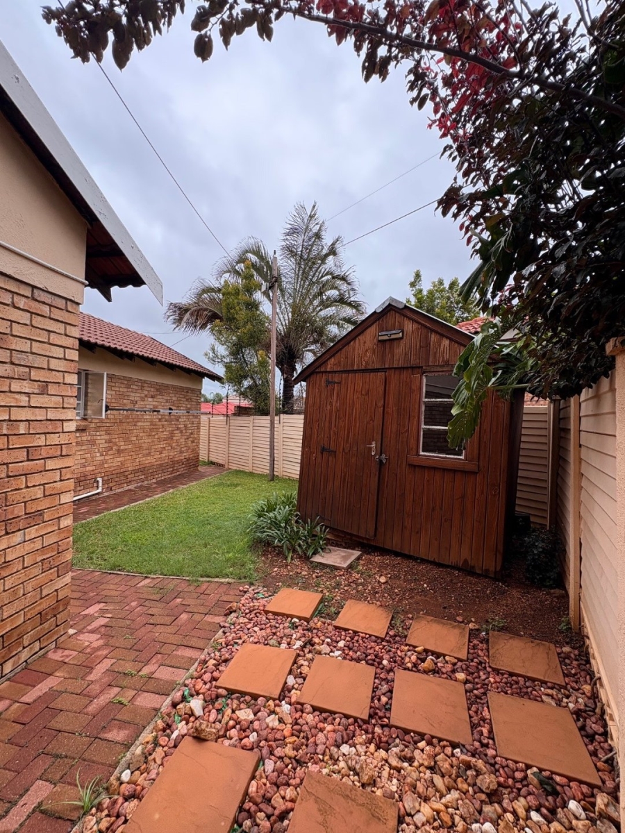 To Let 3 Bedroom Property for Rent in Bendor Limpopo