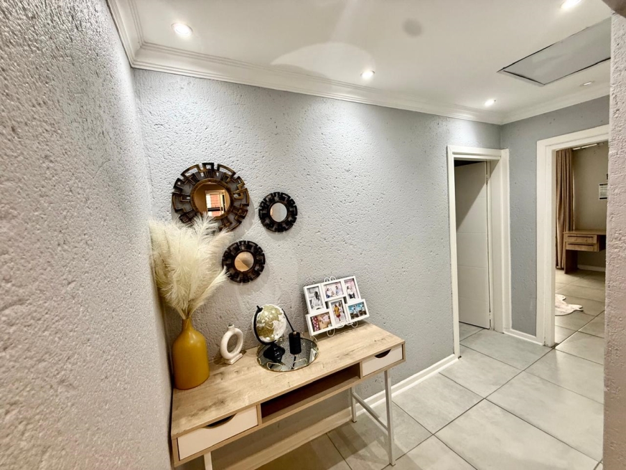 3 Bedroom Property for Sale in Kalkfontein A H Limpopo