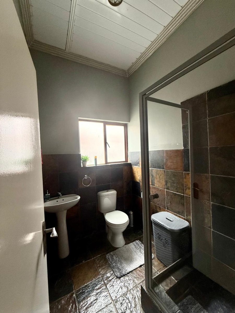 To Let 3 Bedroom Property for Rent in Bendor Limpopo