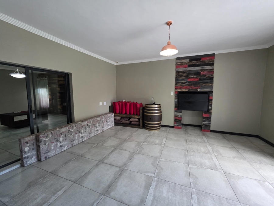 5 Bedroom Property for Sale in Debron Limpopo