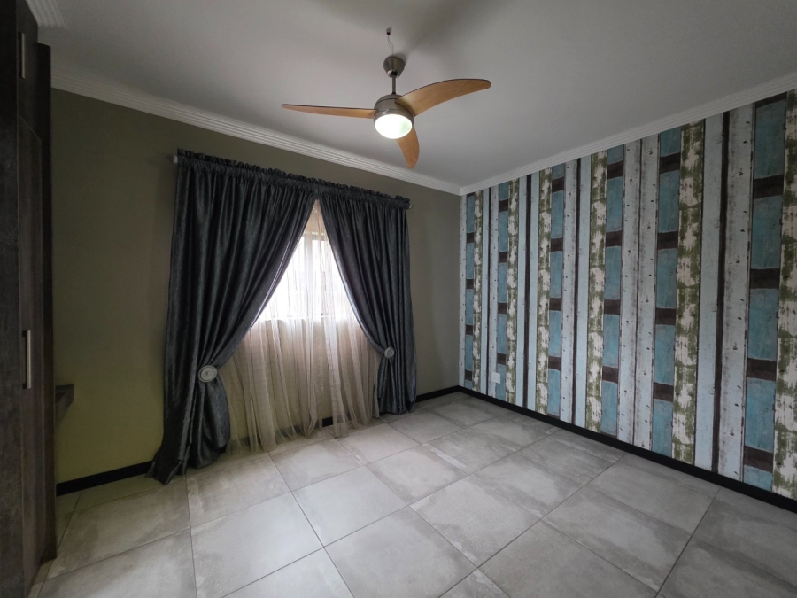 5 Bedroom Property for Sale in Debron Limpopo