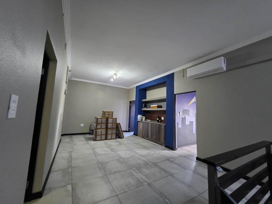 5 Bedroom Property for Sale in Debron Limpopo