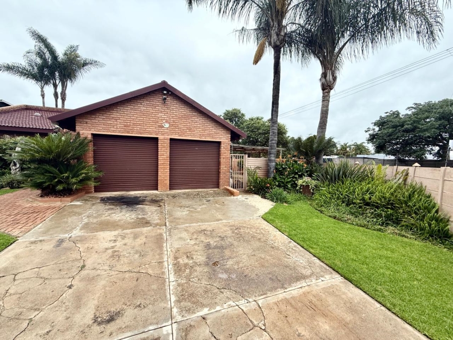 3 Bedroom Property for Sale in Capricorn Limpopo