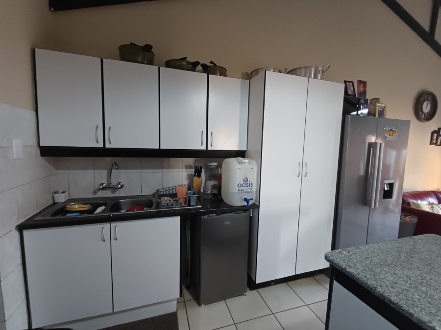 2 Bedroom Property for Sale in Doorhoek AH Limpopo