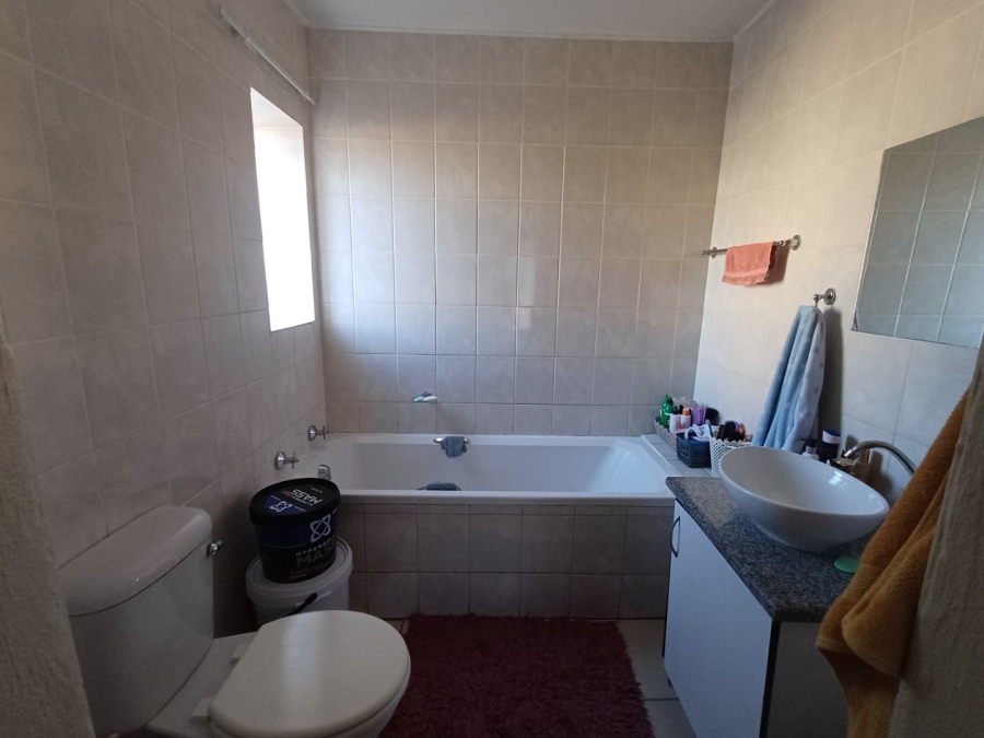 2 Bedroom Property for Sale in Doorhoek AH Limpopo