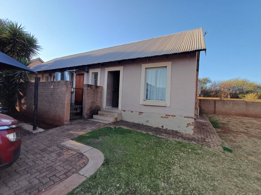 2 Bedroom Property for Sale in Doorhoek AH Limpopo