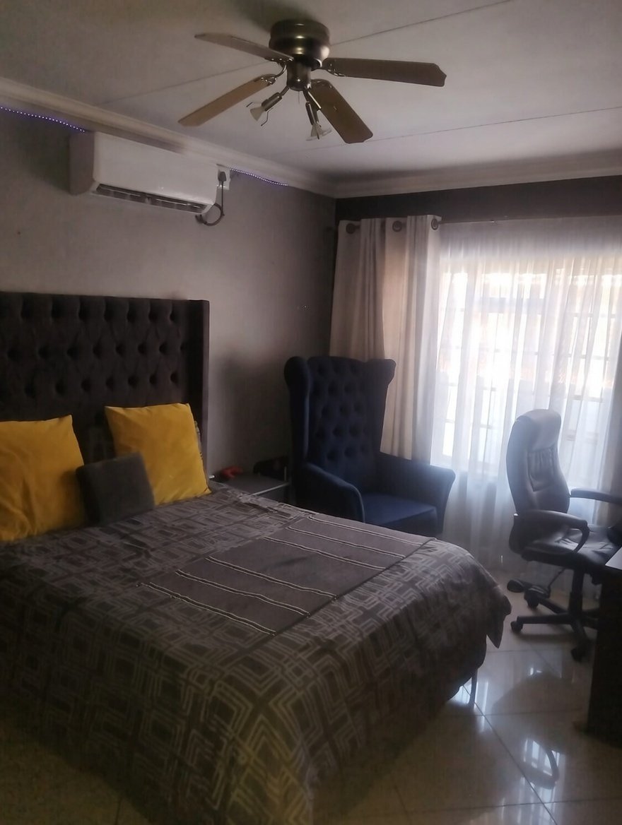 5 Bedroom Property for Sale in Ivydale A H Limpopo