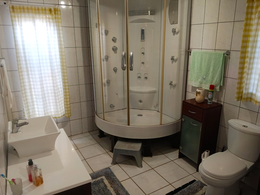 4 Bedroom Property for Sale in Flora Park Limpopo