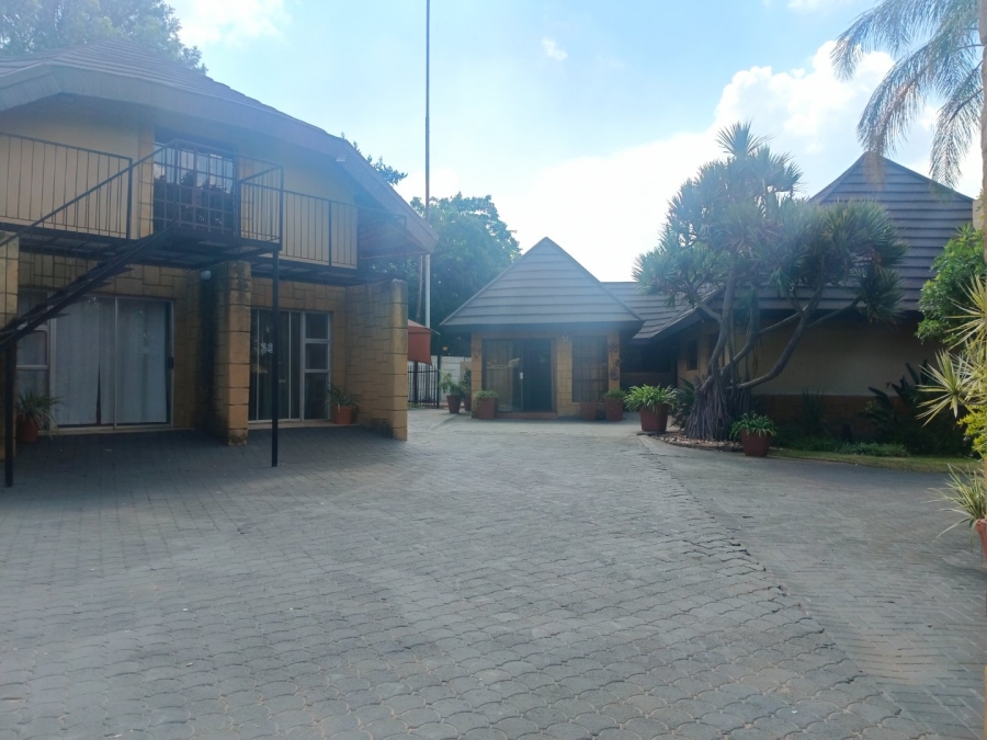 7 Bedroom Property for Sale in Bendor Limpopo