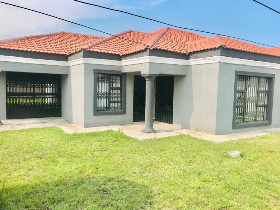 3 Bedroom Property for Sale in Moletji Limpopo