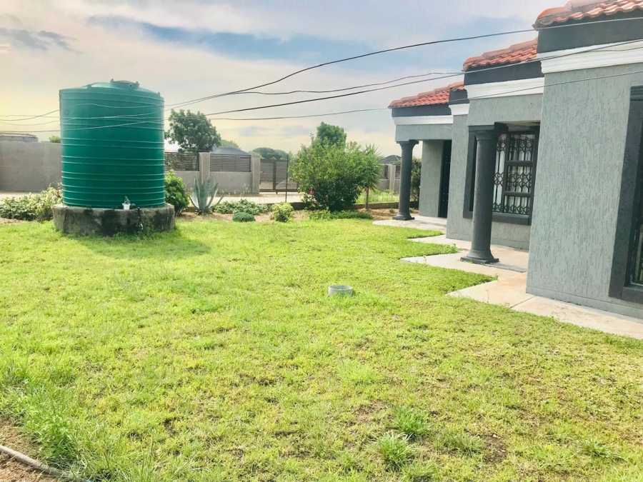 3 Bedroom Property for Sale in Moletji Limpopo