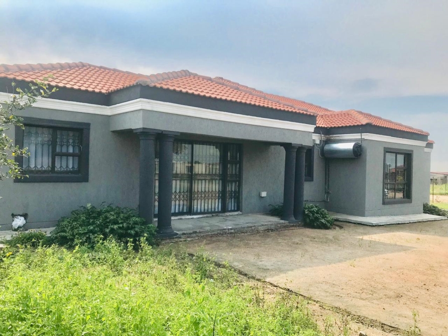 3 Bedroom Property for Sale in Moletji Limpopo