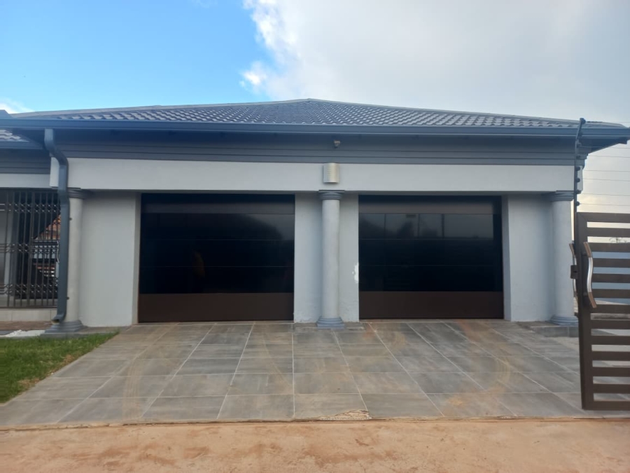 4 Bedroom Property for Sale in Dalmada A H Limpopo