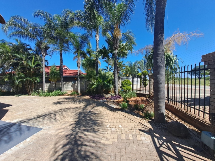 6 Bedroom Property for Sale in Sterpark Limpopo