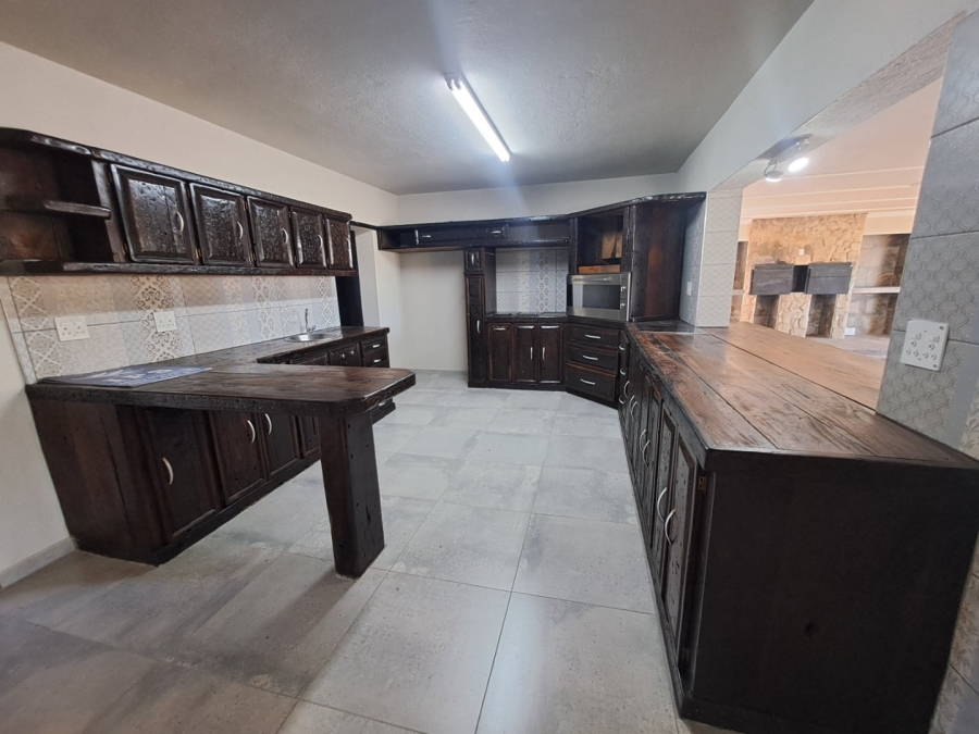 6 Bedroom Property for Sale in Sterpark Limpopo