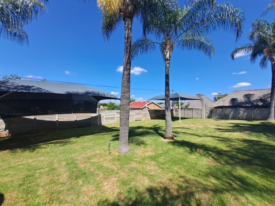 6 Bedroom Property for Sale in Sterpark Limpopo