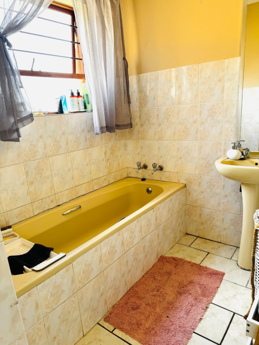 To Let 3 Bedroom Property for Rent in Bendor Limpopo