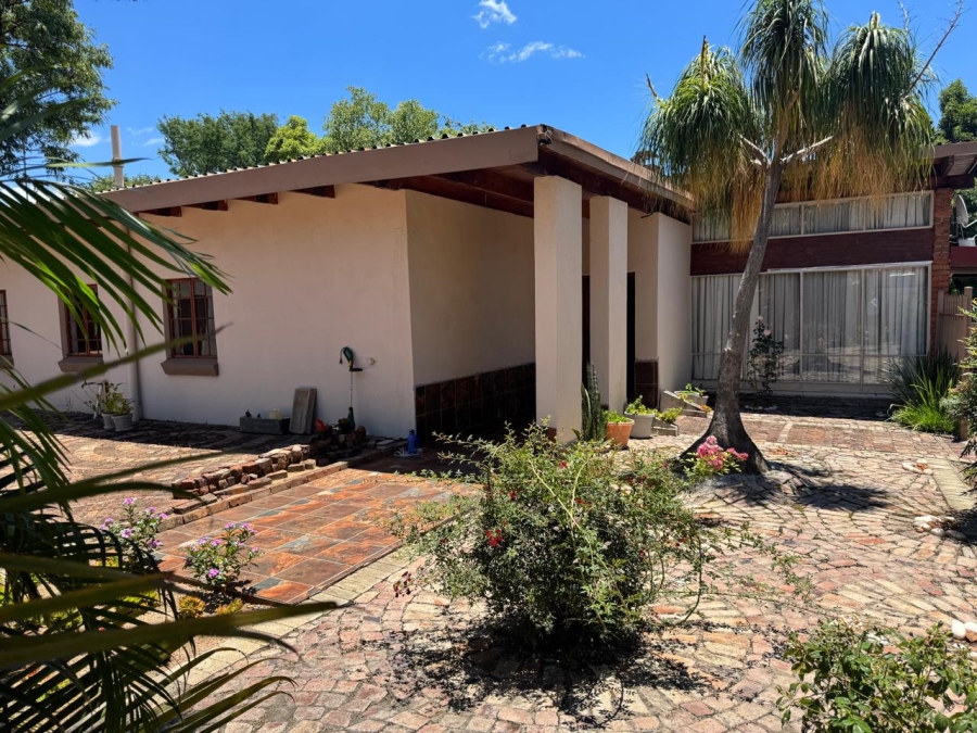5 Bedroom Property for Sale in Eduan Park Limpopo