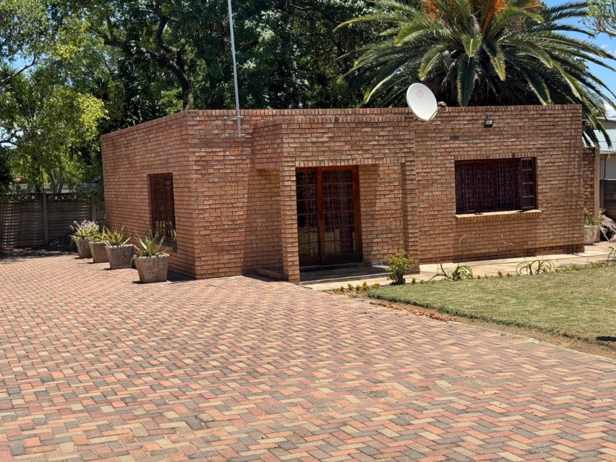5 Bedroom Property for Sale in Eduan Park Limpopo