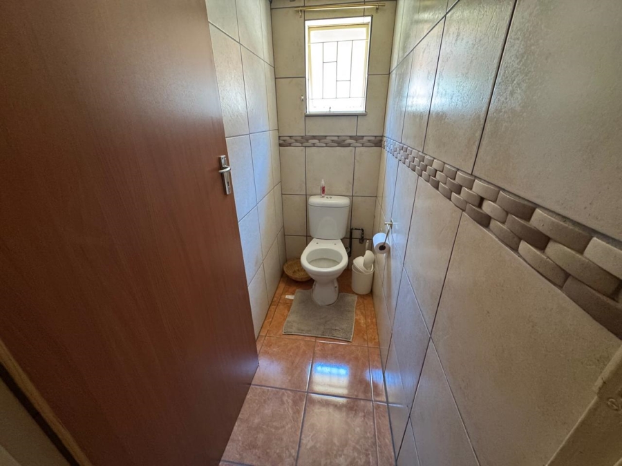 5 Bedroom Property for Sale in Eduan Park Limpopo