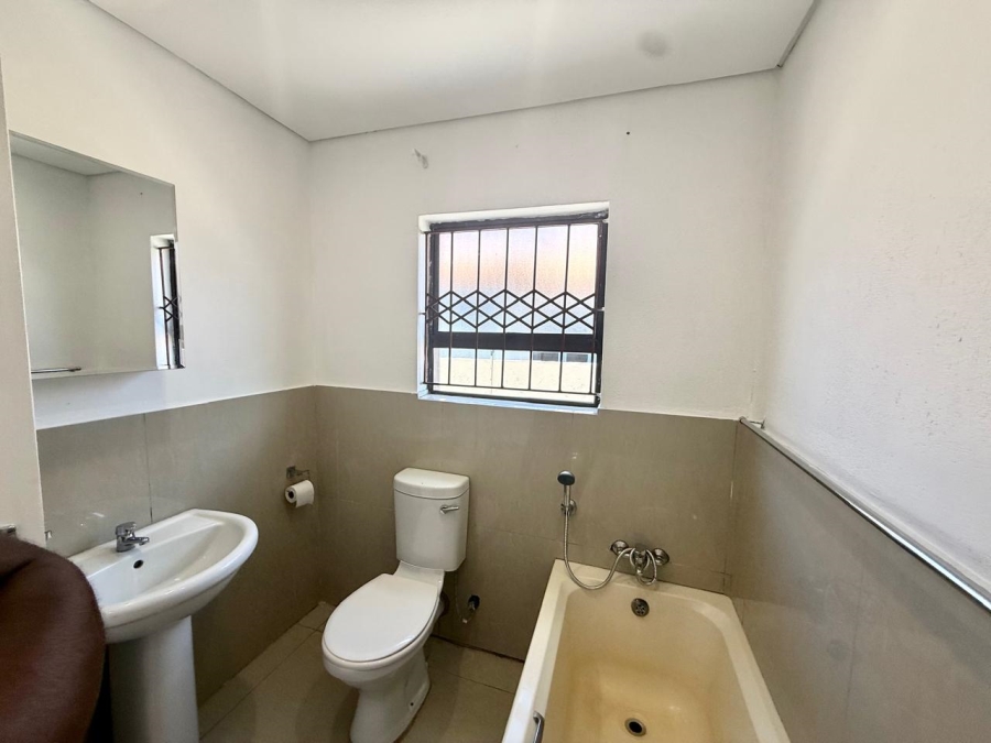 To Let 2 Bedroom Property for Rent in Mahlasedi Park Limpopo