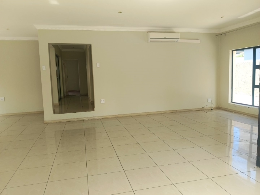 5 Bedroom Property for Sale in Thornhill Limpopo