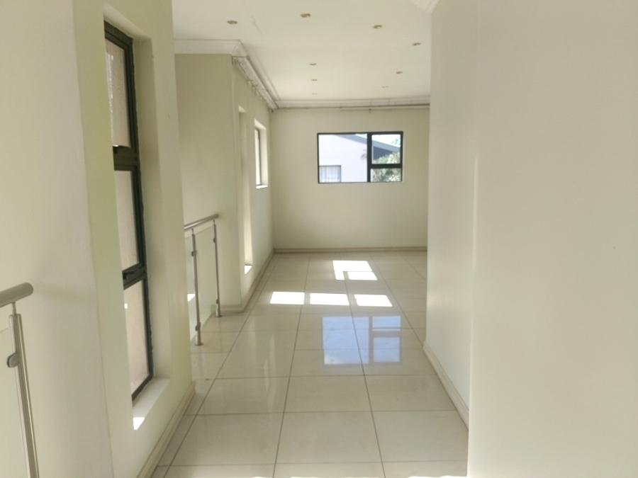 5 Bedroom Property for Sale in Thornhill Limpopo