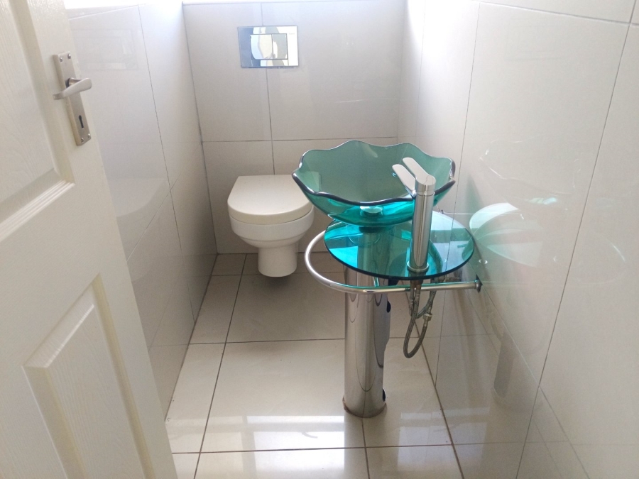 5 Bedroom Property for Sale in Thornhill Limpopo