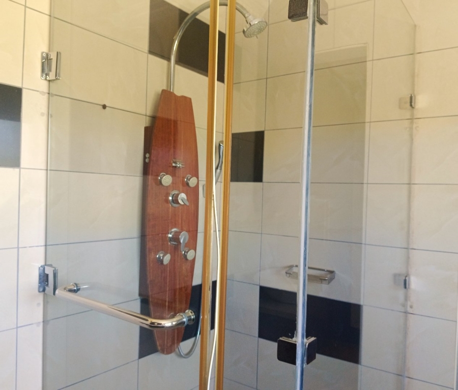 5 Bedroom Property for Sale in Thornhill Limpopo