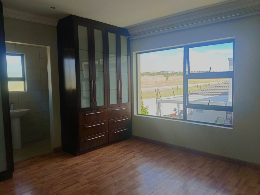 5 Bedroom Property for Sale in Thornhill Limpopo